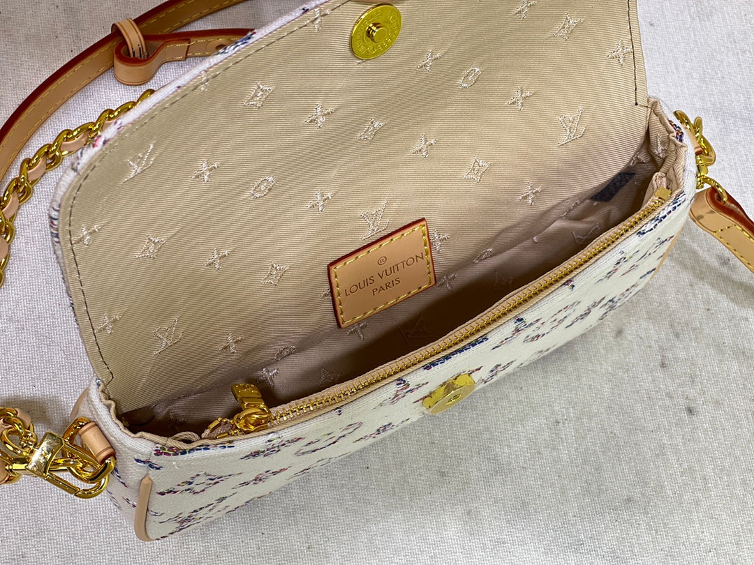 Elite Carryalls