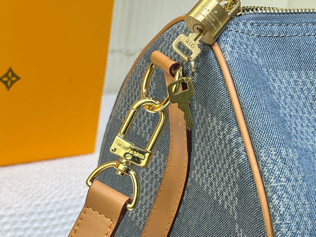 Elite Carryalls