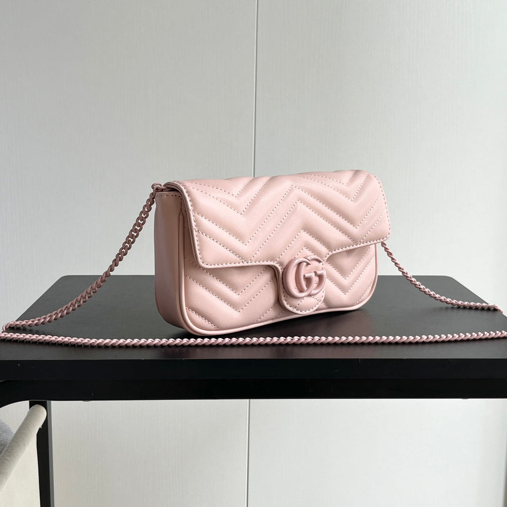 Elite Carryalls