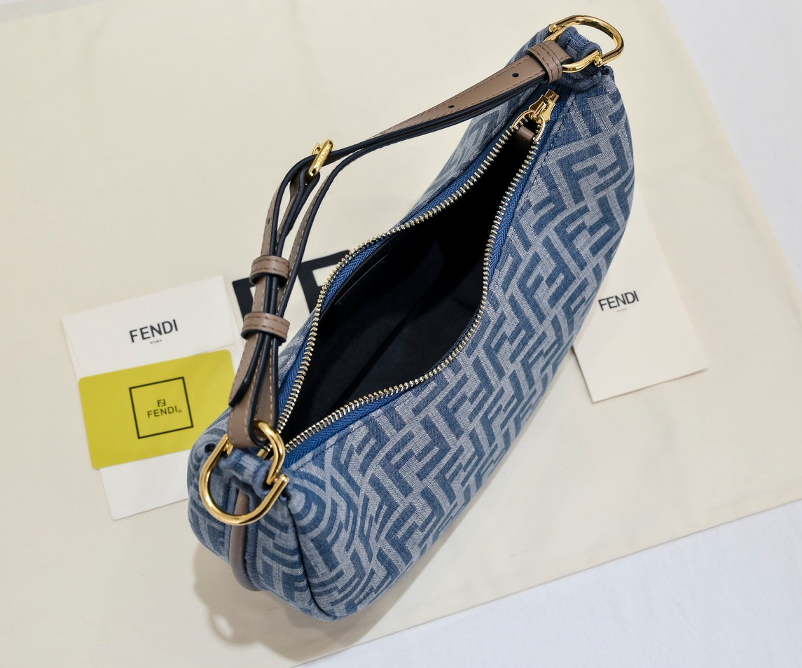 Elite Carryalls