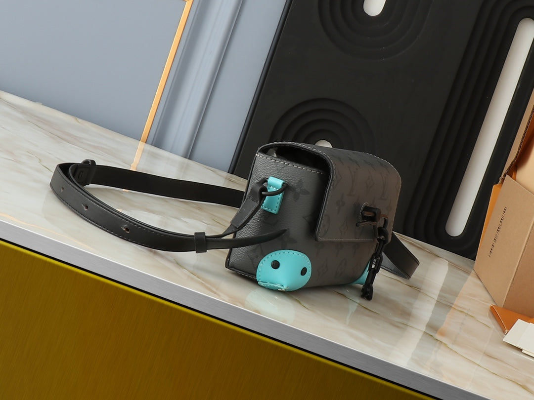 Elite Carryalls