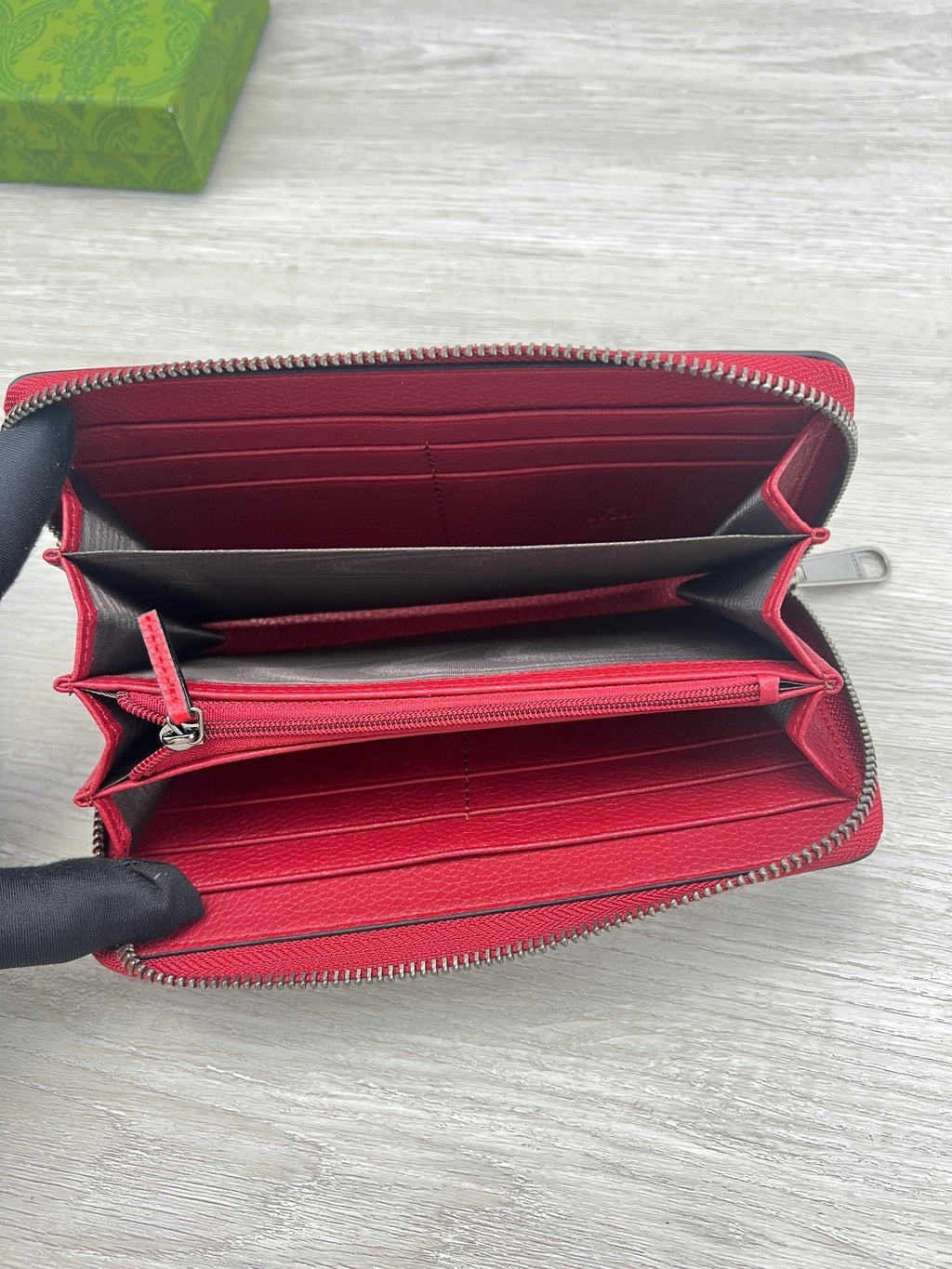 Elite Carryalls