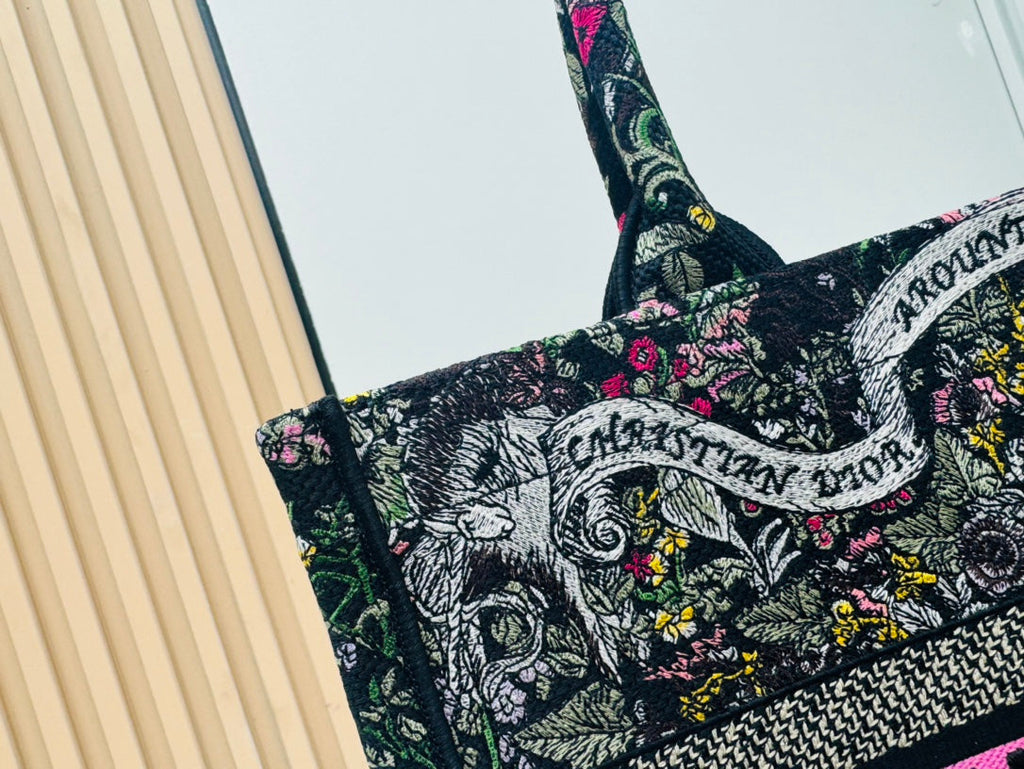 Elite Carryalls