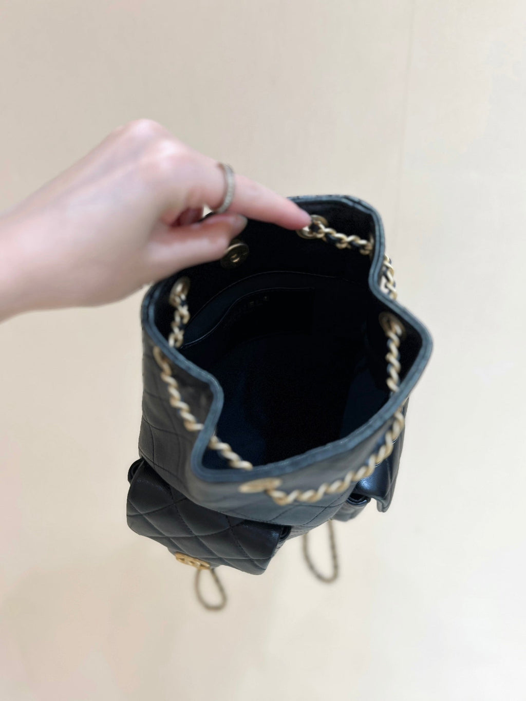 Elite Carryalls