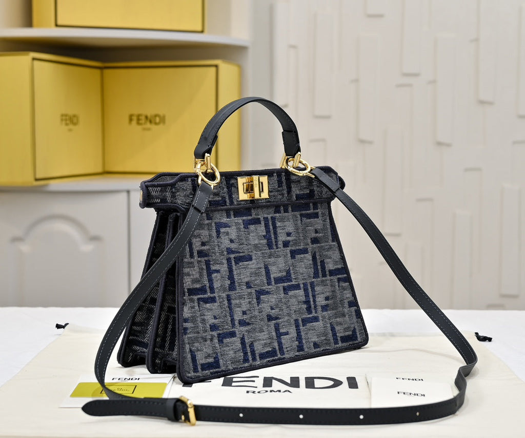 Elite Carryalls
