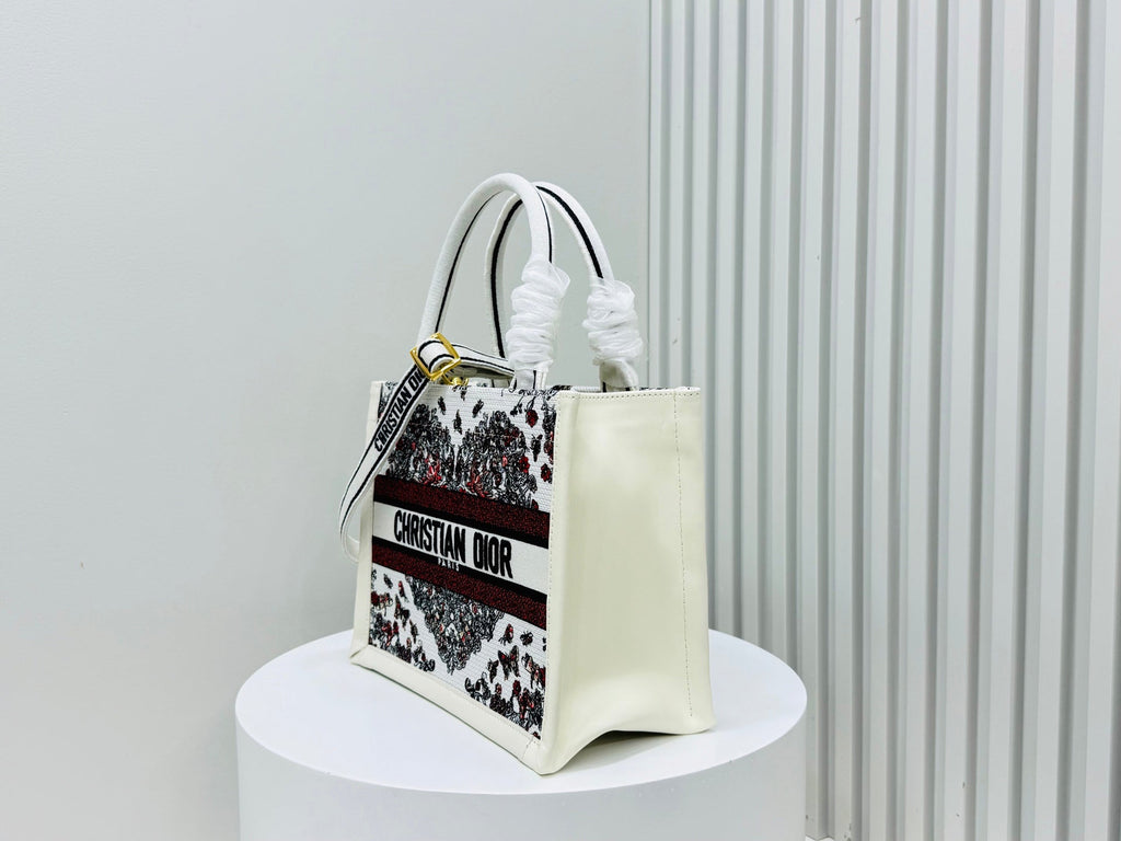 Elite Carryalls