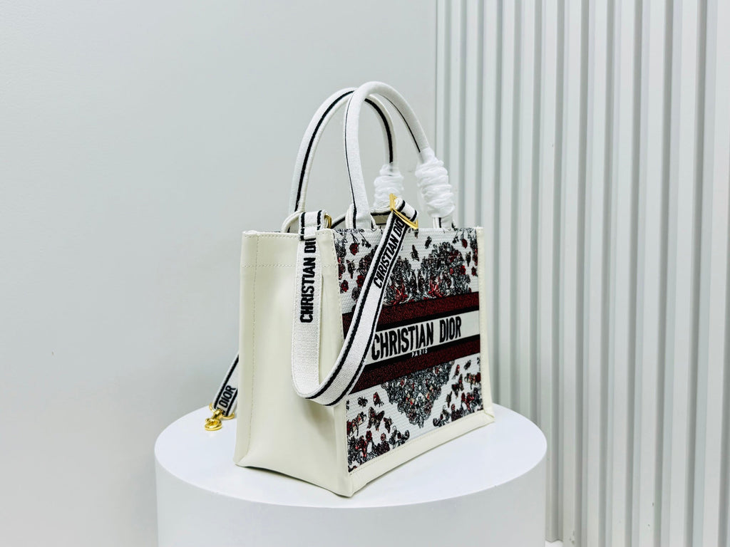 Elite Carryalls