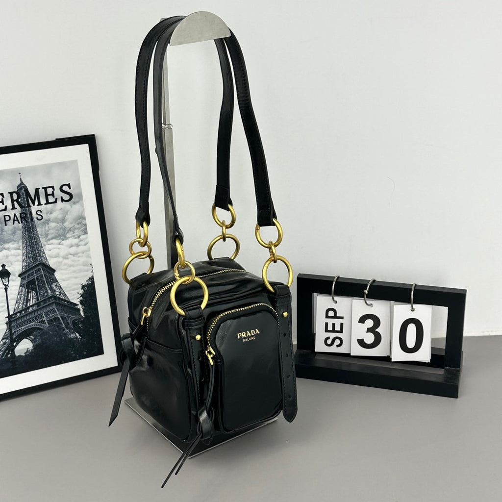 Elite Carryalls
