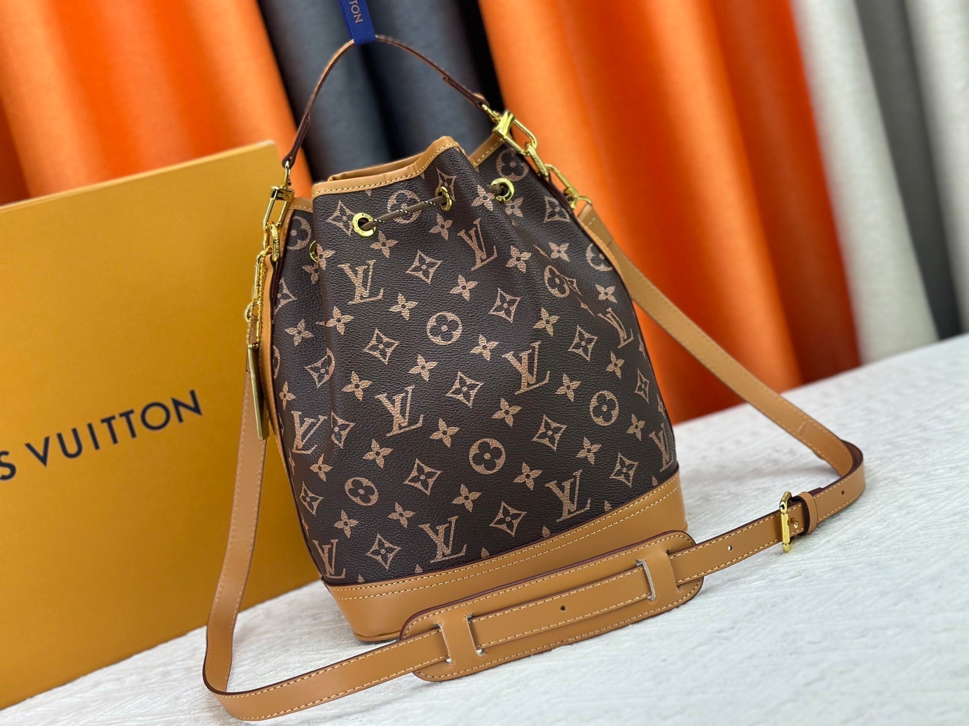 Elite Carryalls