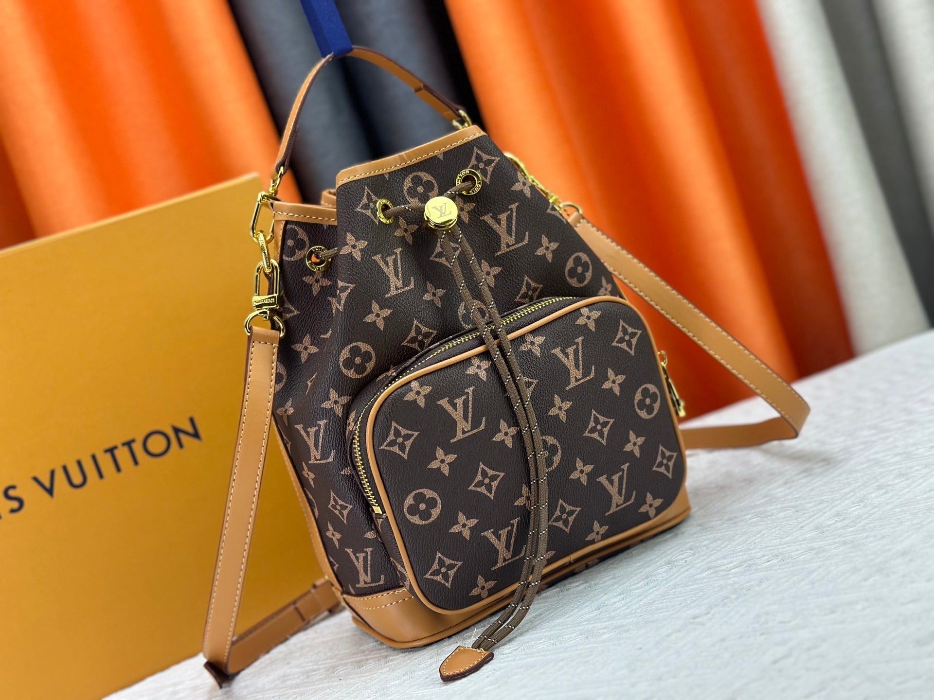 Elite Carryalls
