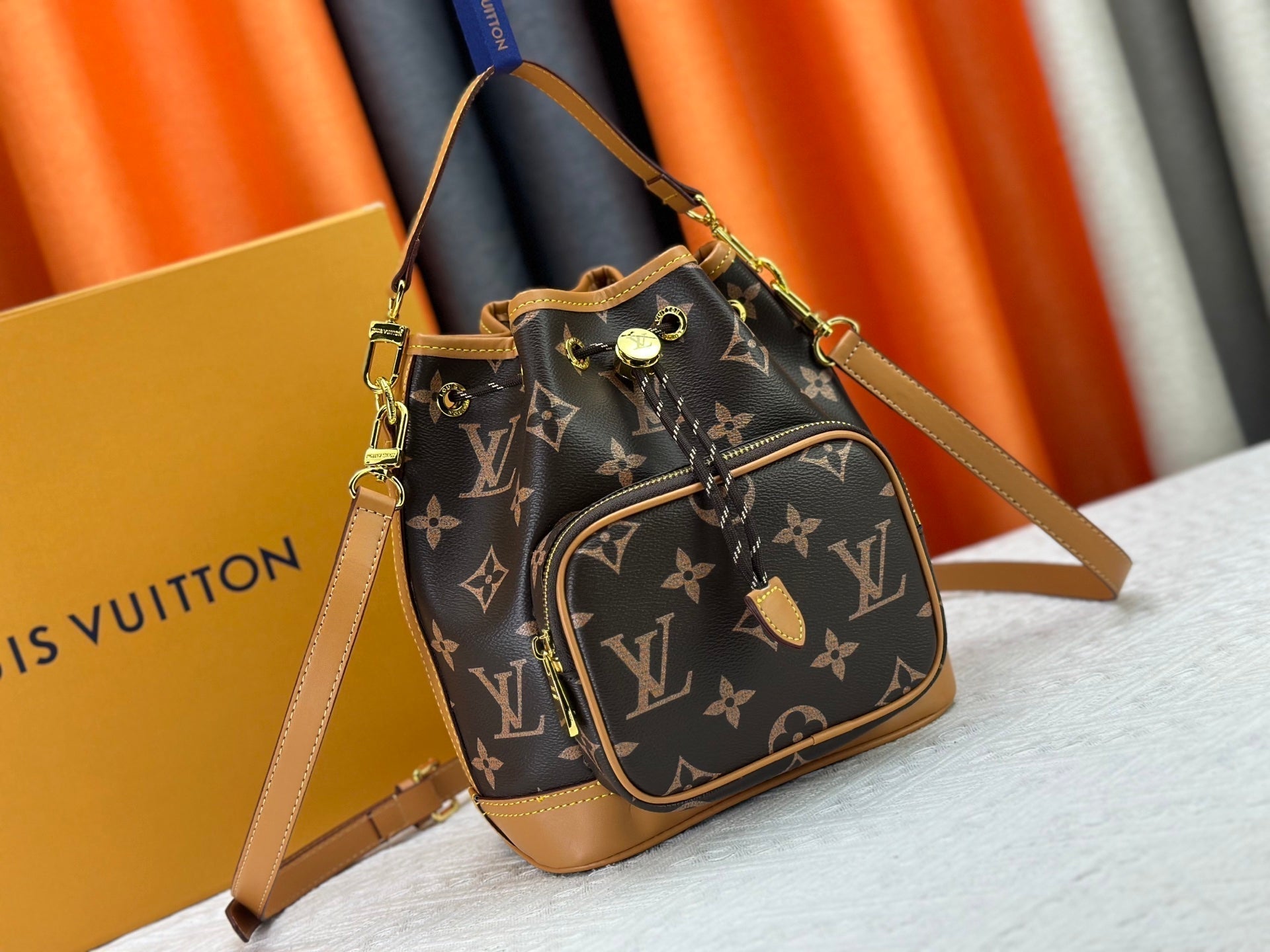 Elite Carryalls