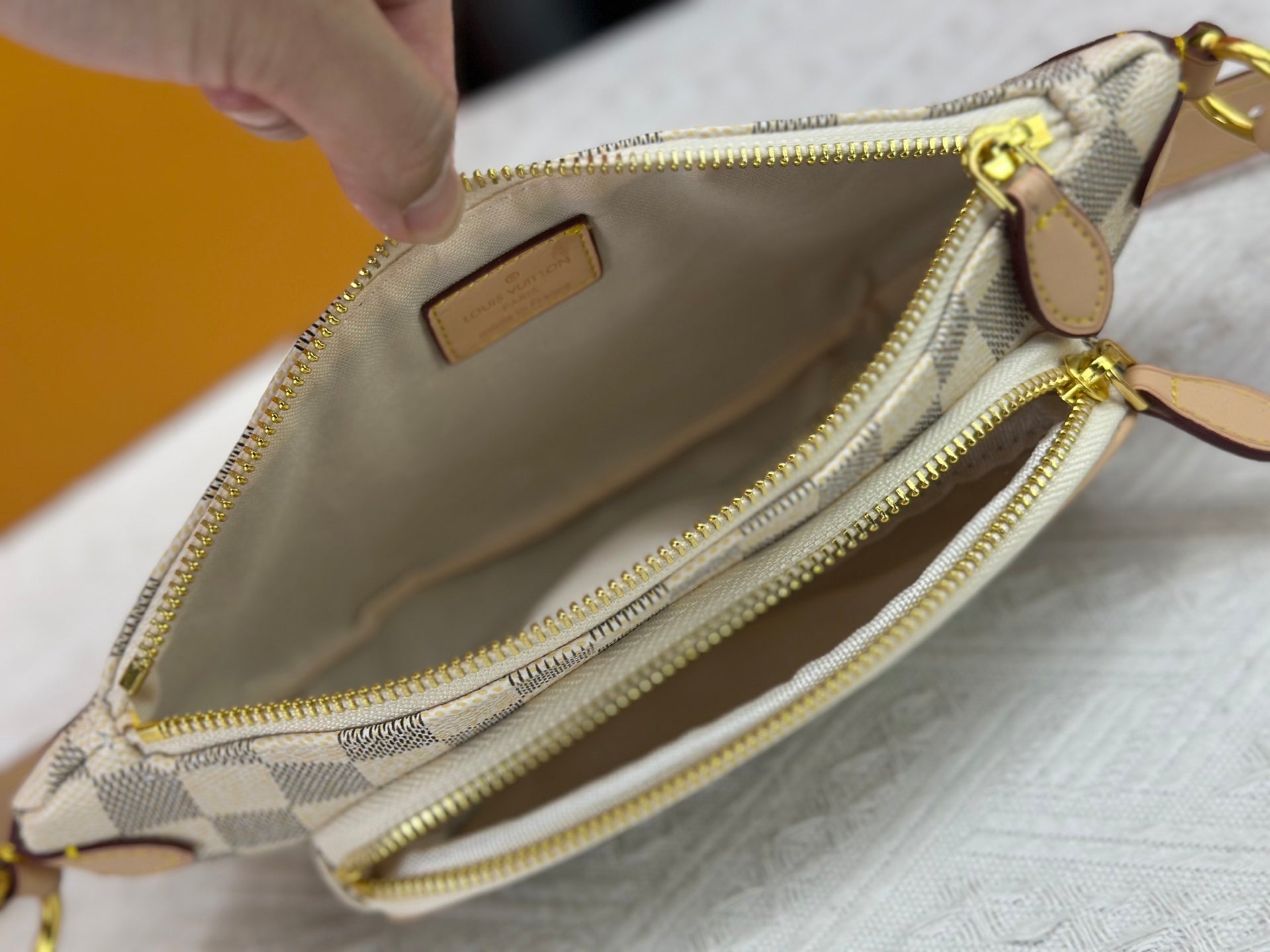Elite Carryalls