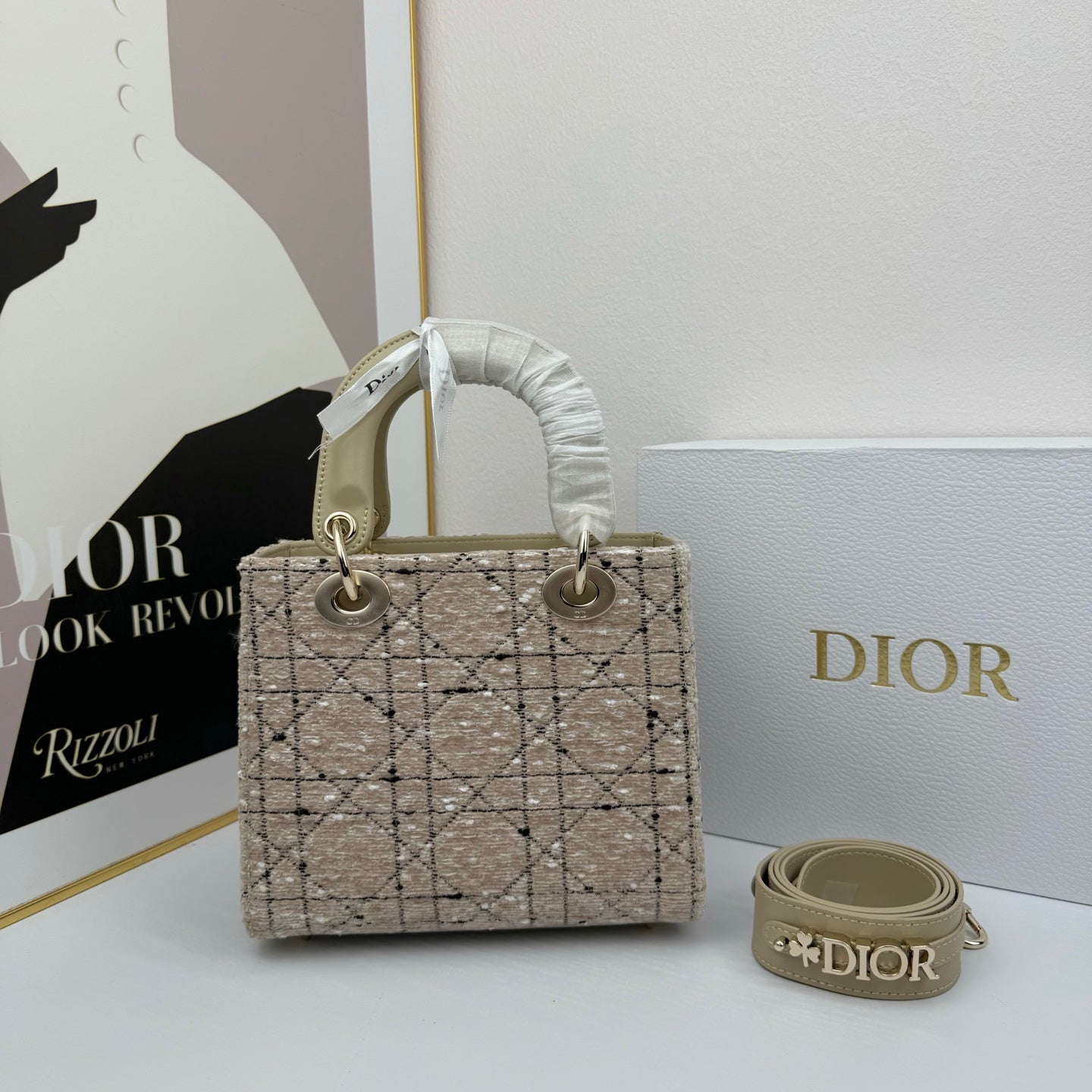 Elite Carryalls