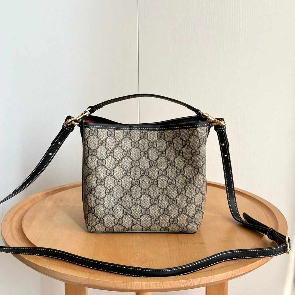Elite Carryalls