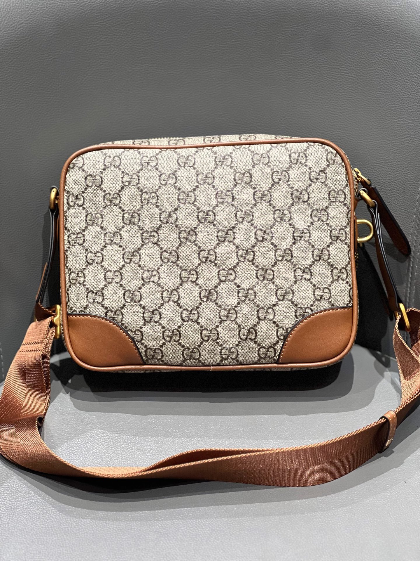Elite Carryalls