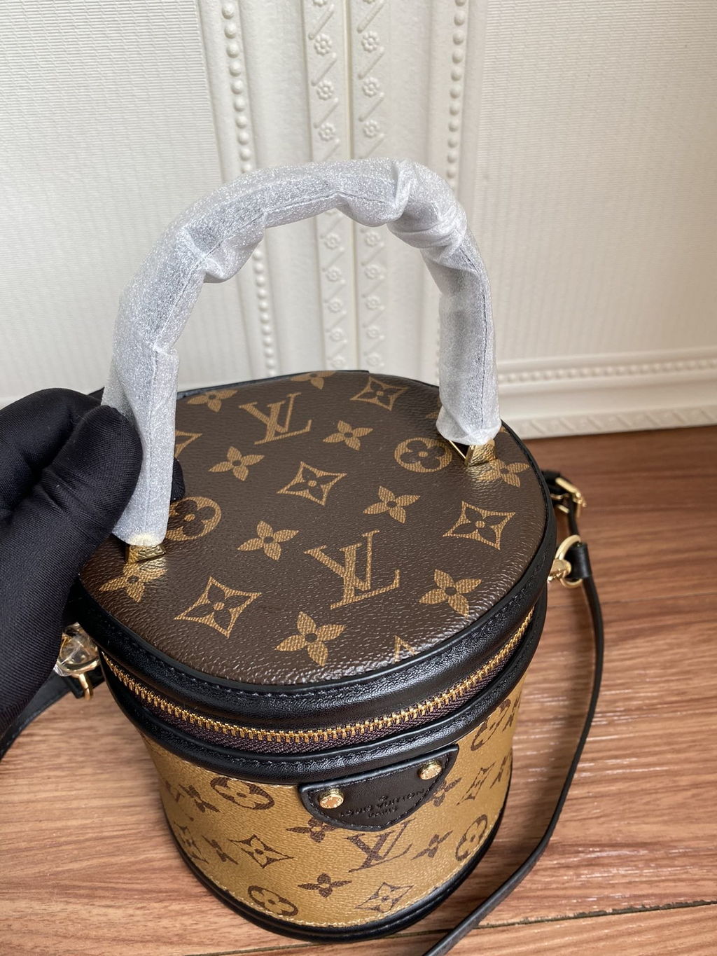 Elite Carryalls