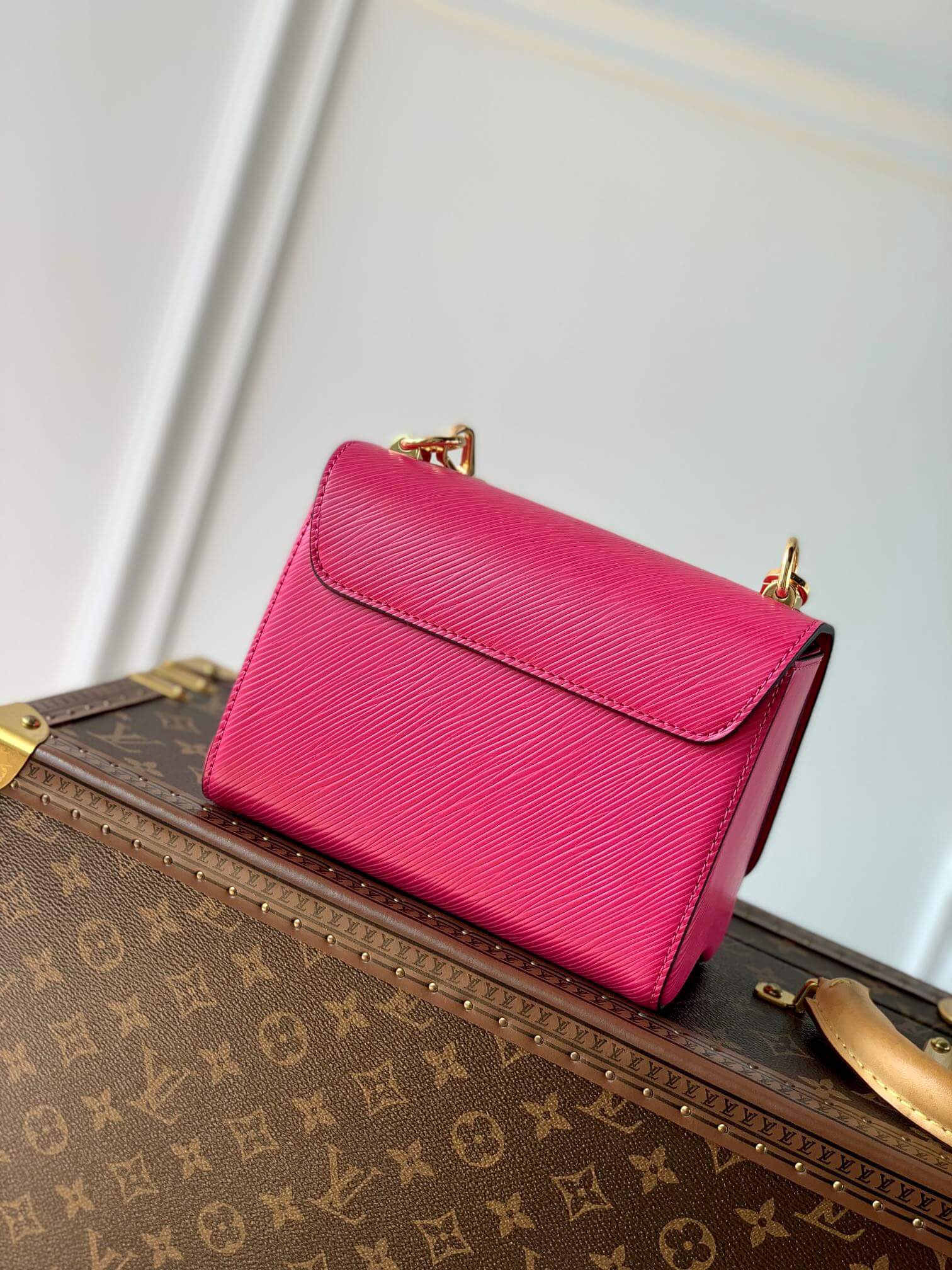 M20693 Twist PM 19cm rose red