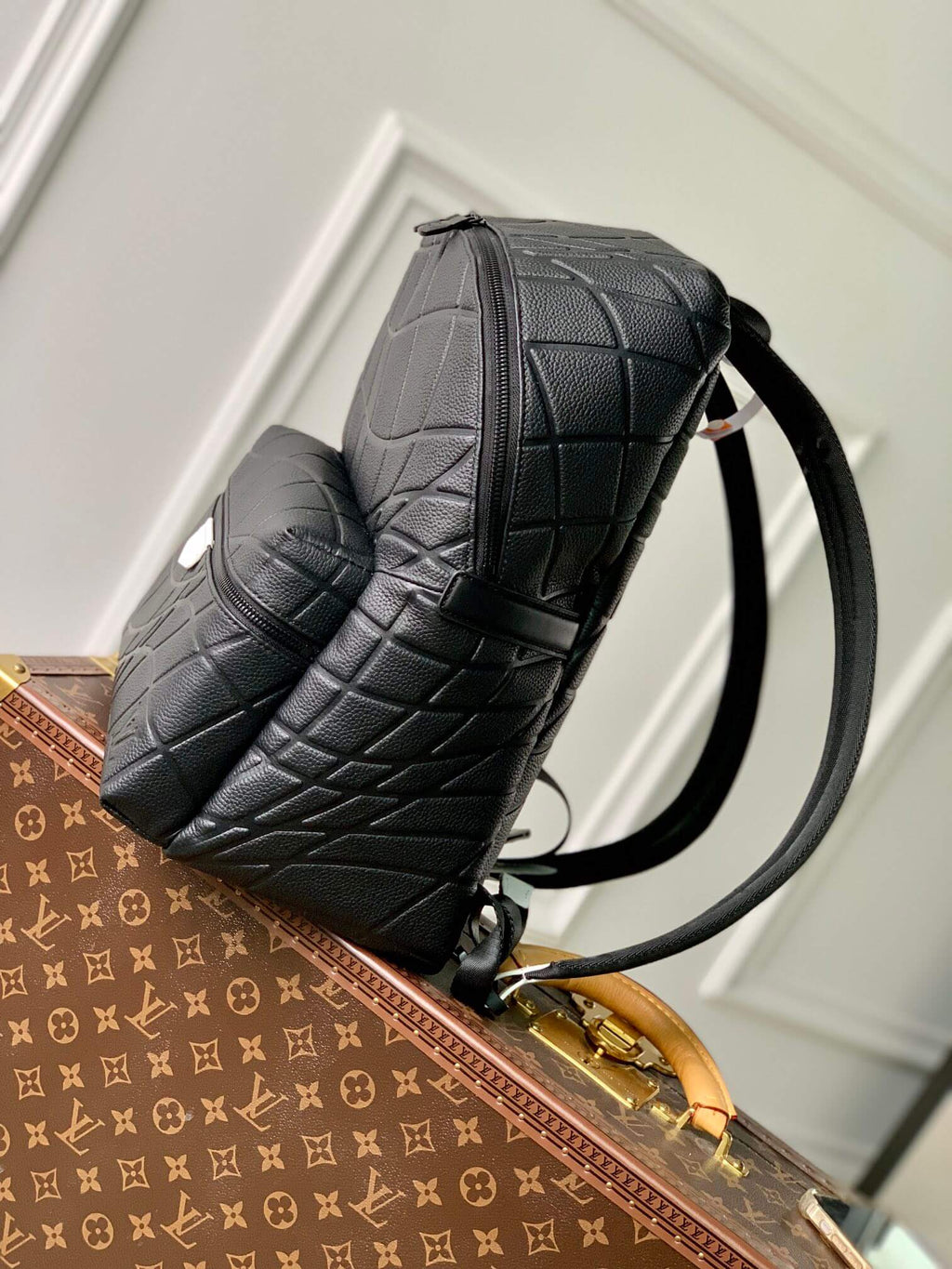 M21391 DISCOVERY BACKPACK PM Monogram Eclipse 40cm black
