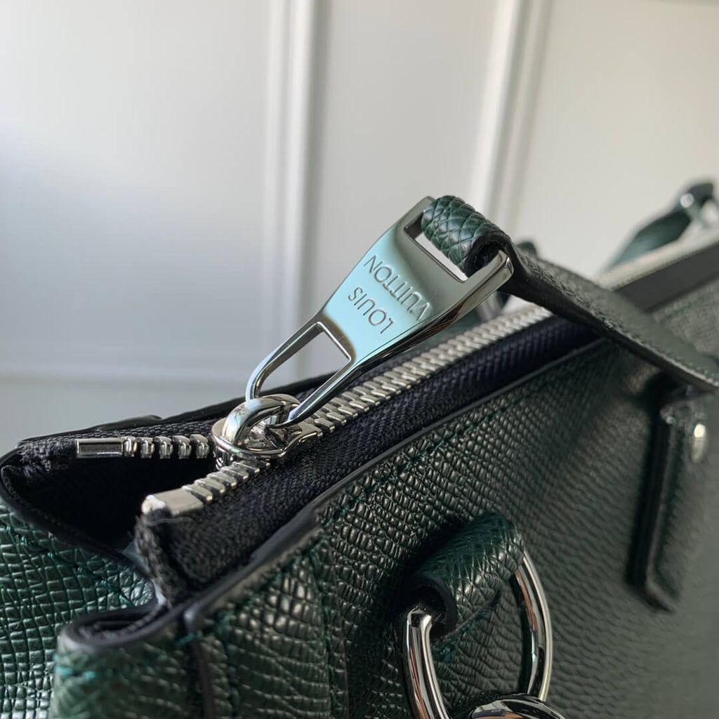 M30810 SLIM BRIEFCASE briefcase Taïga 40CM green