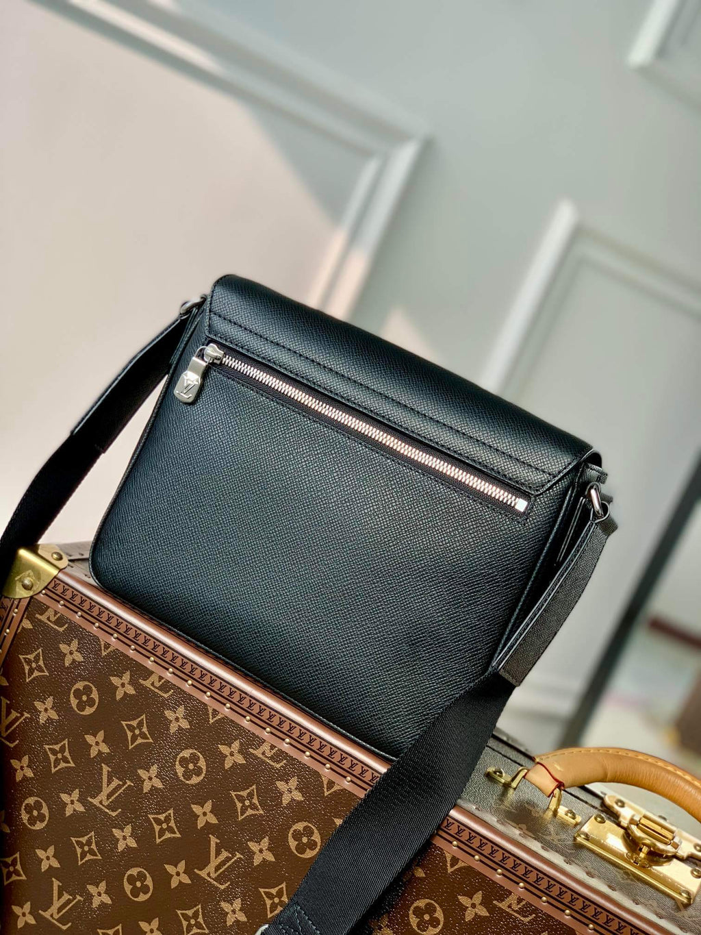 M30850 District PM Taïga 26cm black man bag