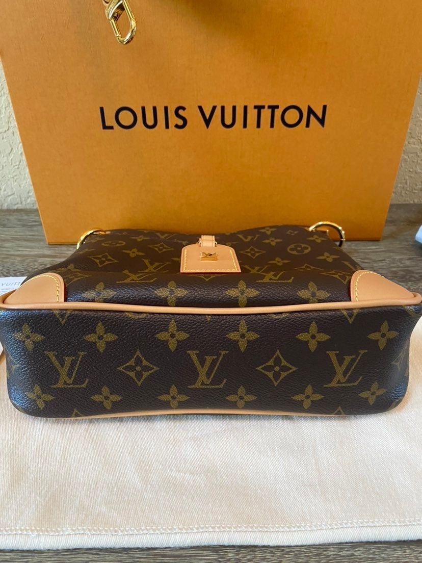 Louis Vuitton OdÃƒÆ’Ã‚Â©on PM Monogram Canvas Natural For Fall-Winter,  Shoulder And CrossBody Bags 11in/28cm Louis Vuitton M45354