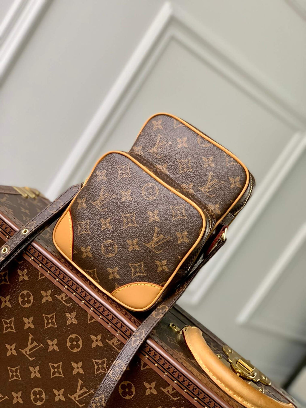 M45236 Double layer camera bag 15cm Monogram