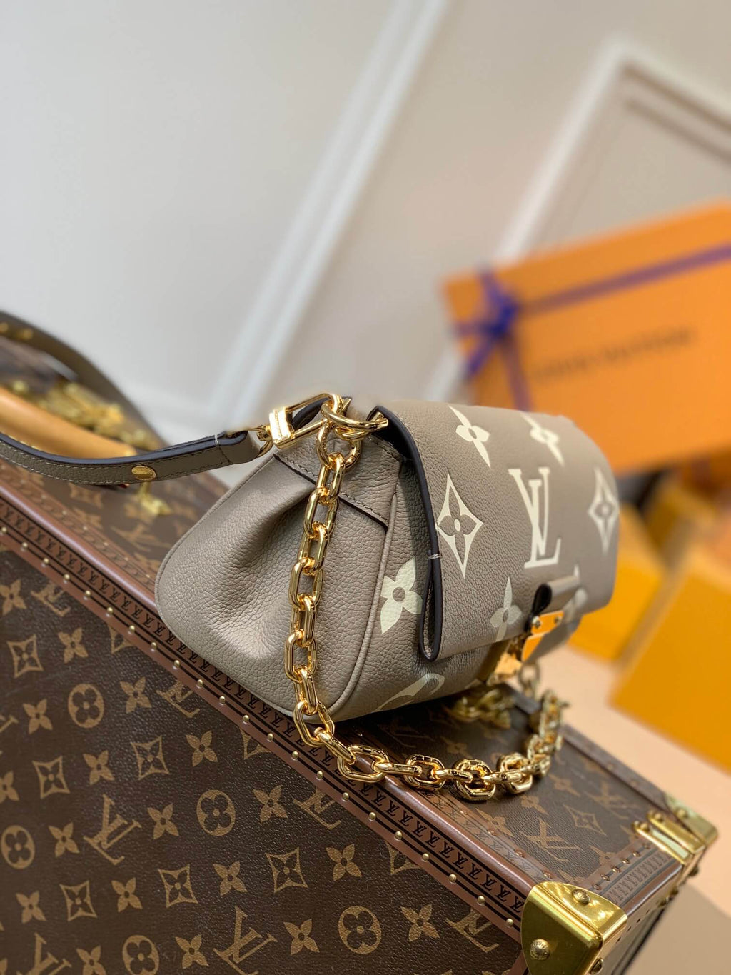 M45836 Favorite Monogram 24cm grey TOURTERELLE / CRÈME