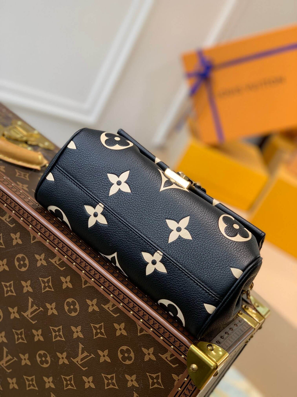 M45859 Favorite Monogram 24cm black and white TOURTERELLE / CRÈME