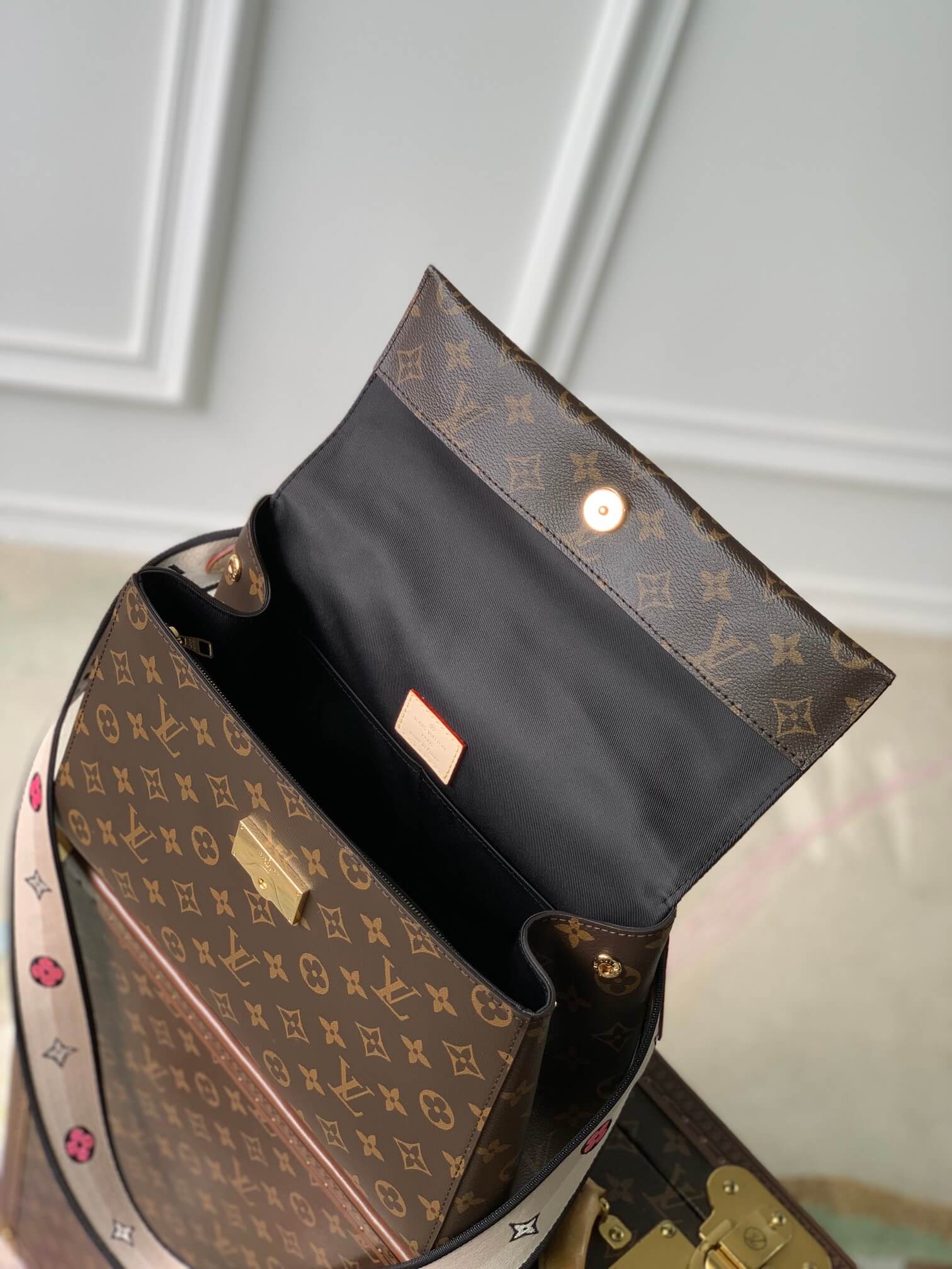 M46053 CLUNY MM Handbag Monogram 33cm Free shipping