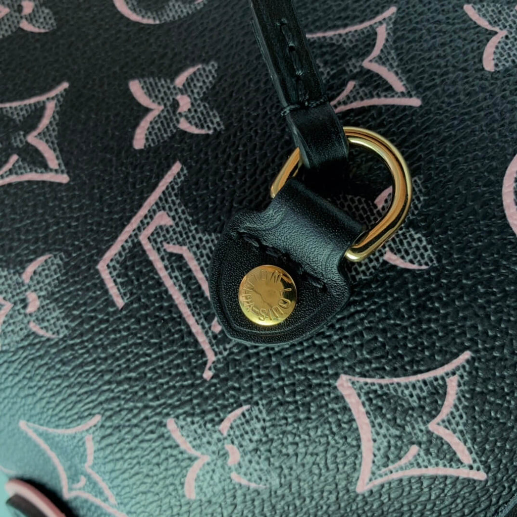 m46137 Neverfull 31cm black subaxillary bag