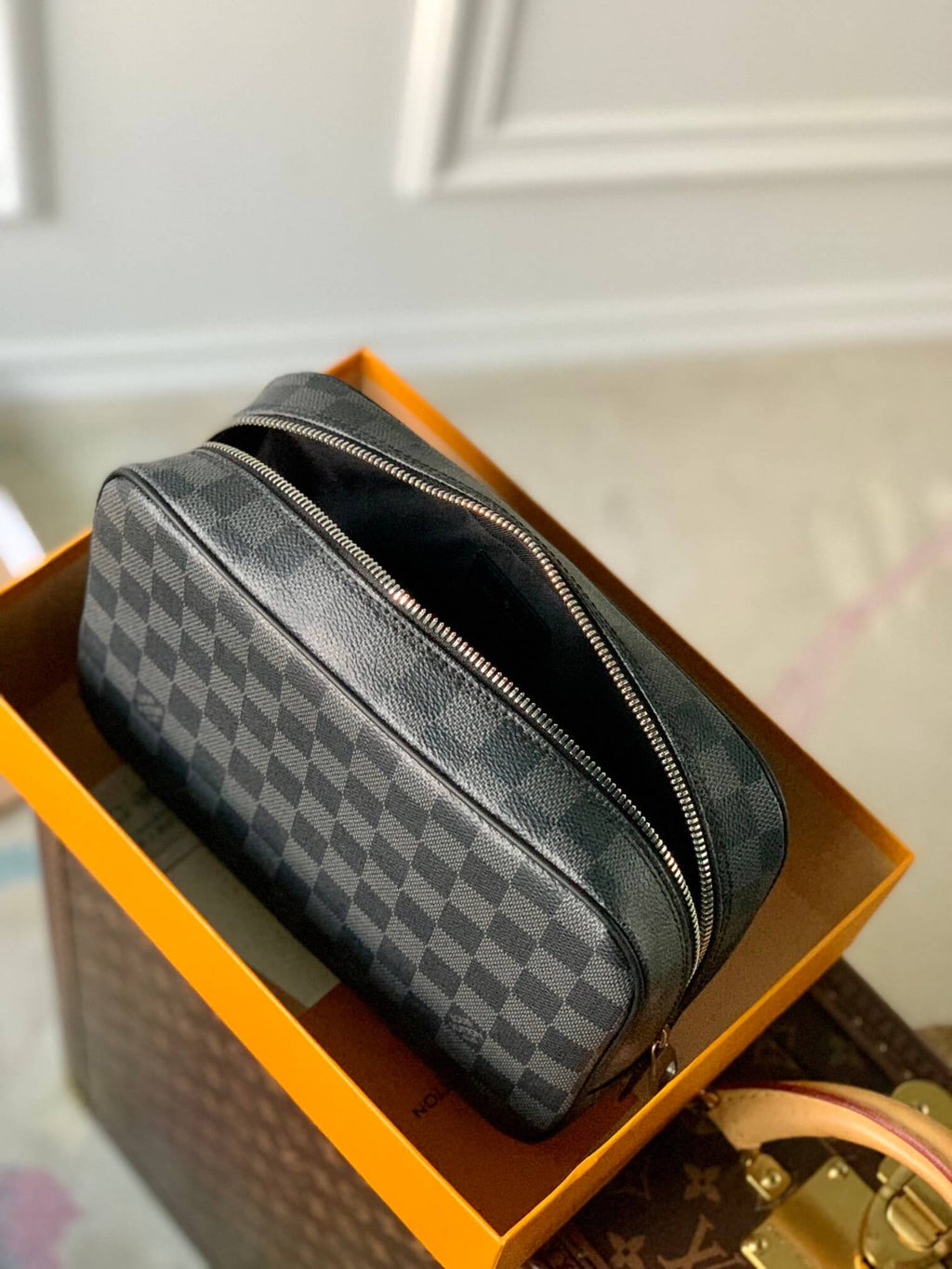 M47521 TOILET POUCH MM damier black 26cm