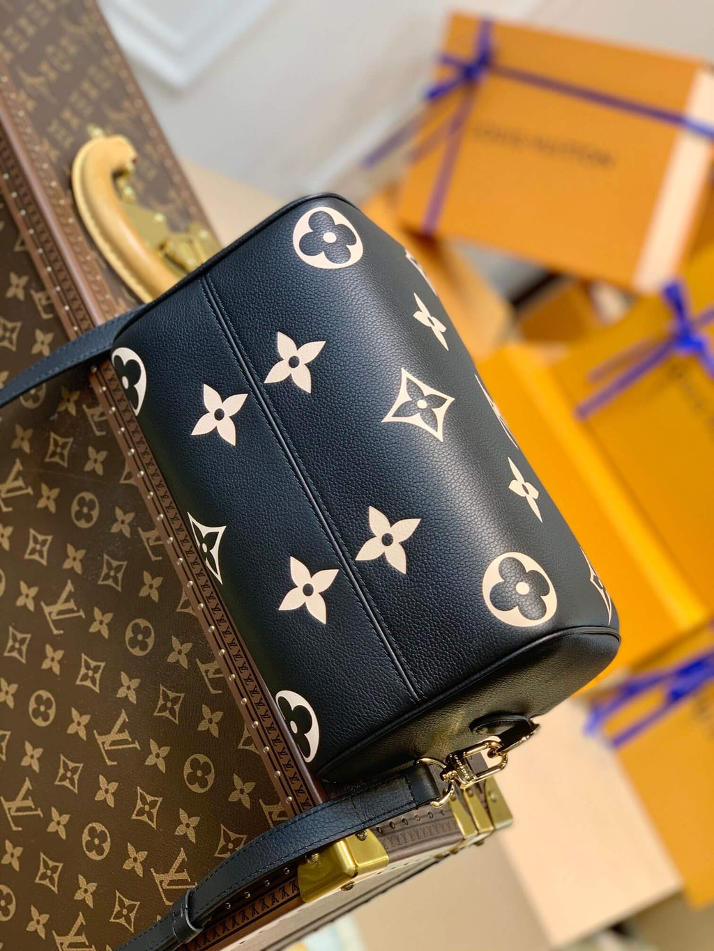 M58947 Speedy Bandoulière 25 Monogram Empreinte black
