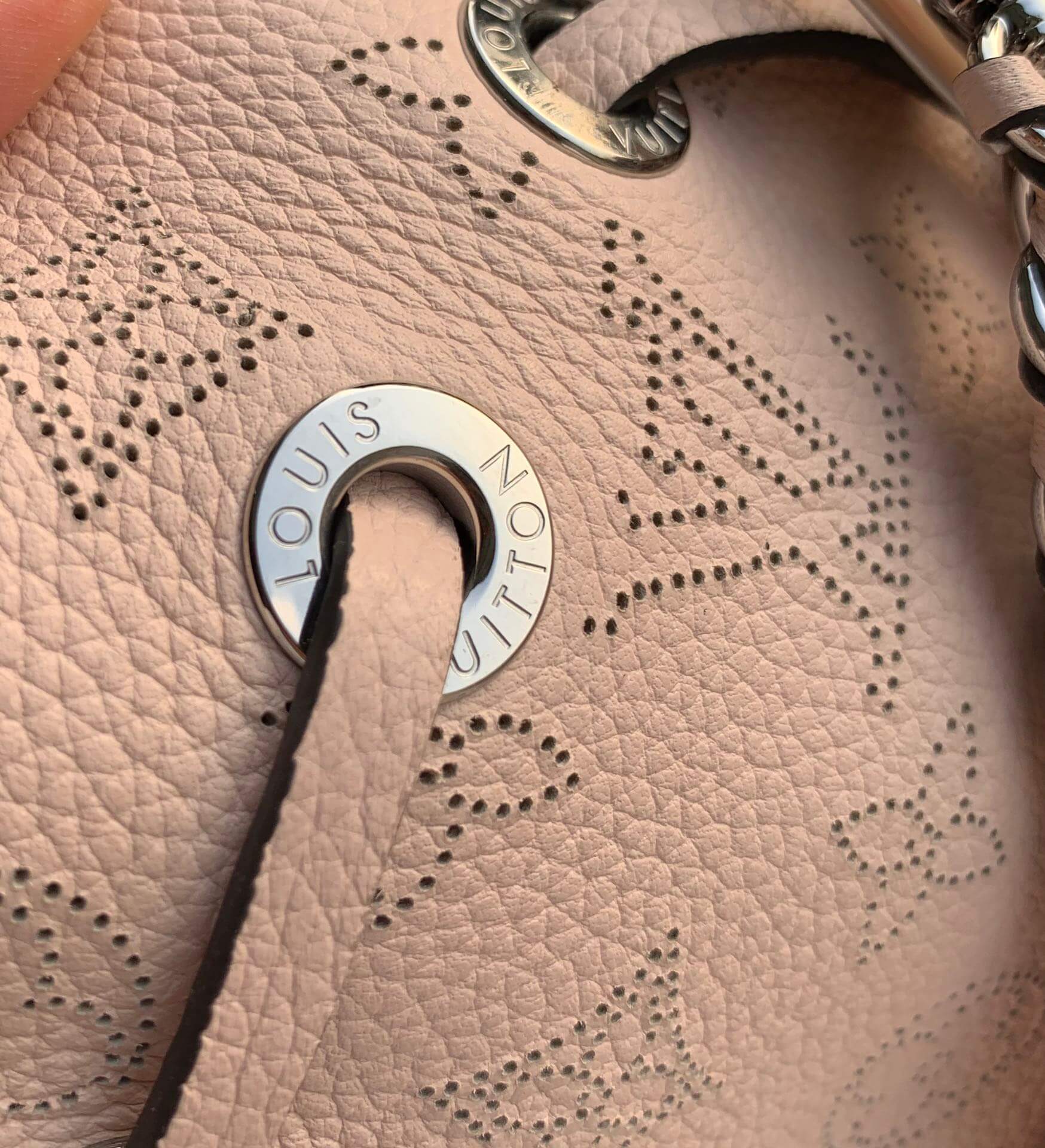 M59203 BELLA TOTE monogram 32cm pink Soft perforated cowhide