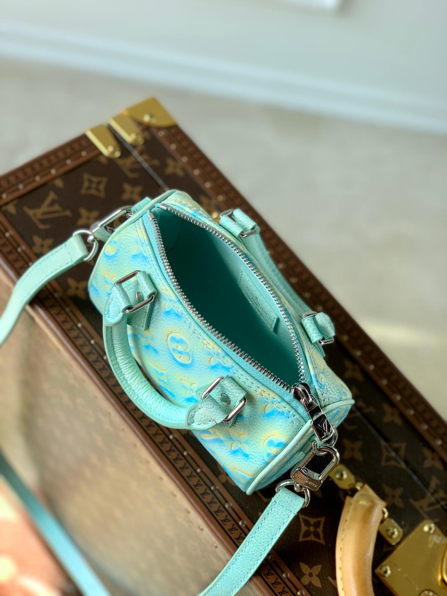 M81625 Nano Speedy Monogram Empreinte 16cm green