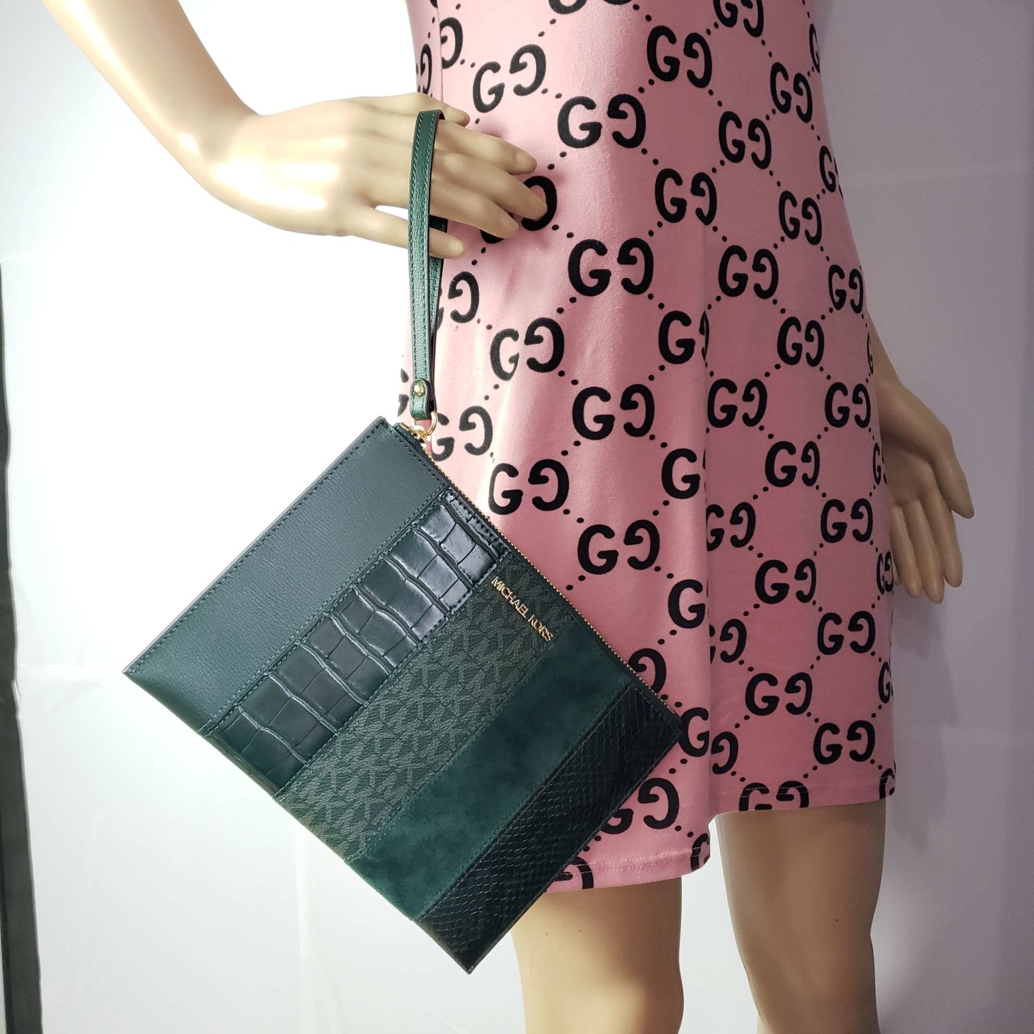 Michael Kors Jet Set Travel Clutch/Wristlet Bag
