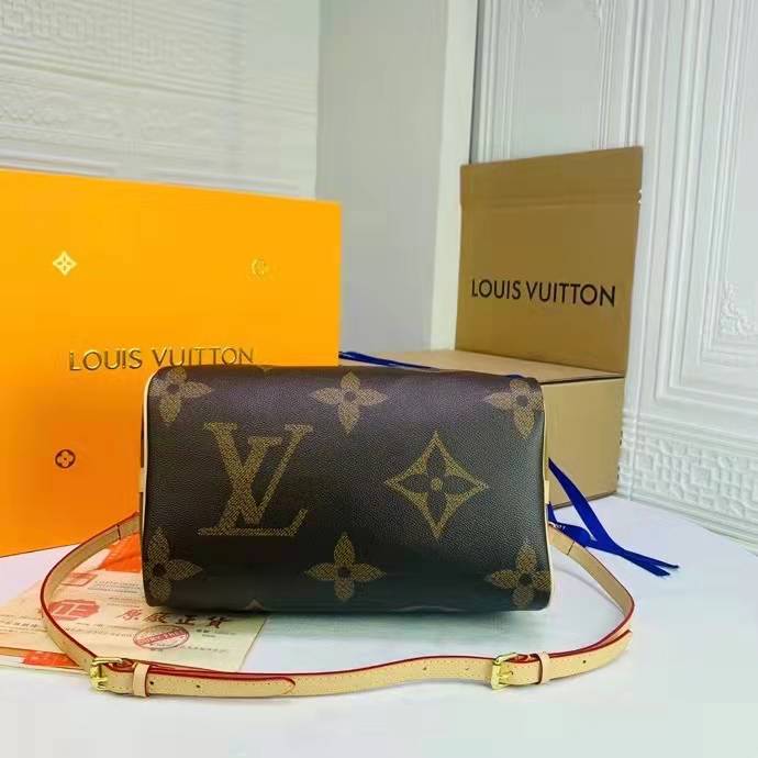 Elite Carryalls