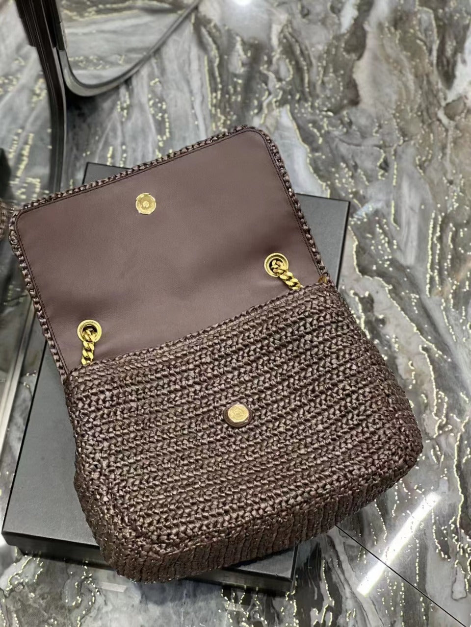 Elite Carryalls
