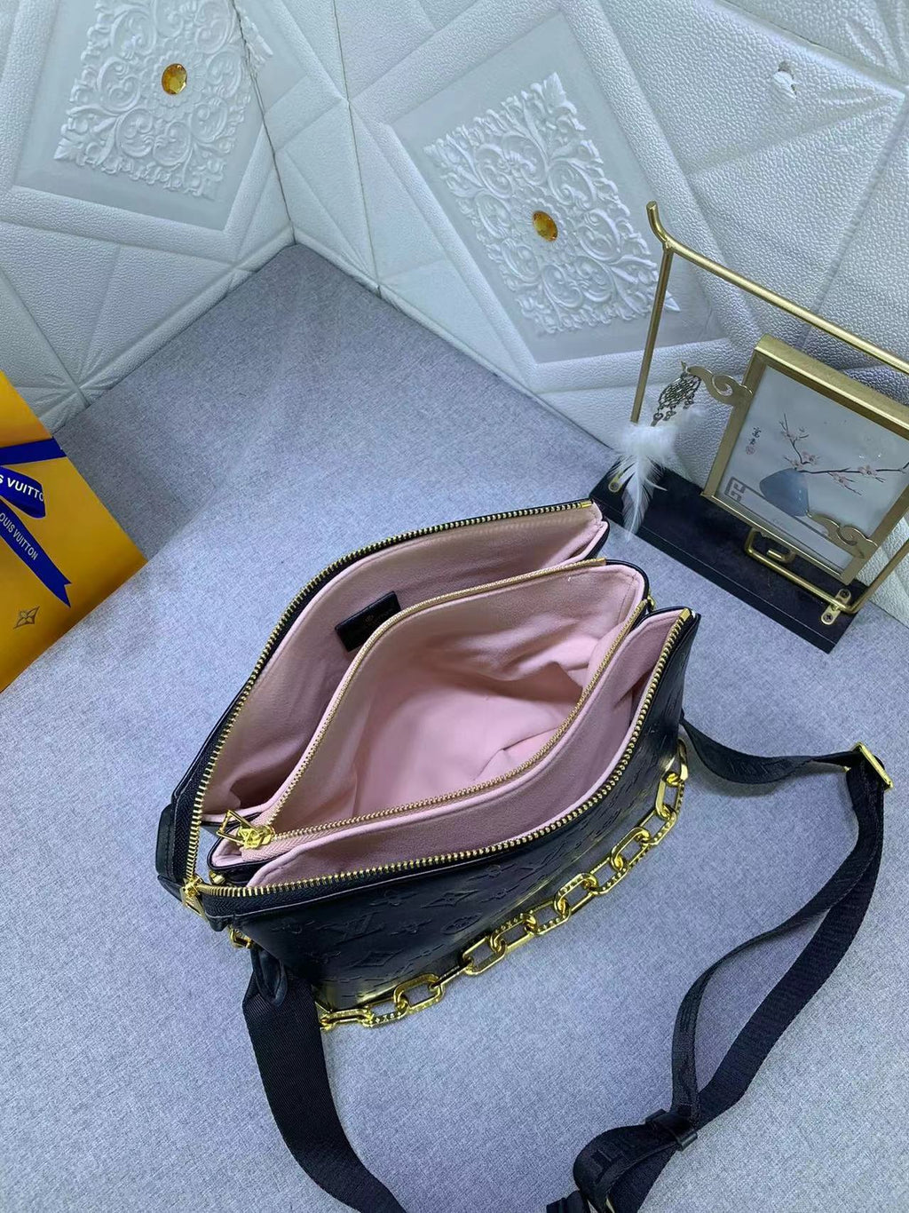 Elite Carryalls