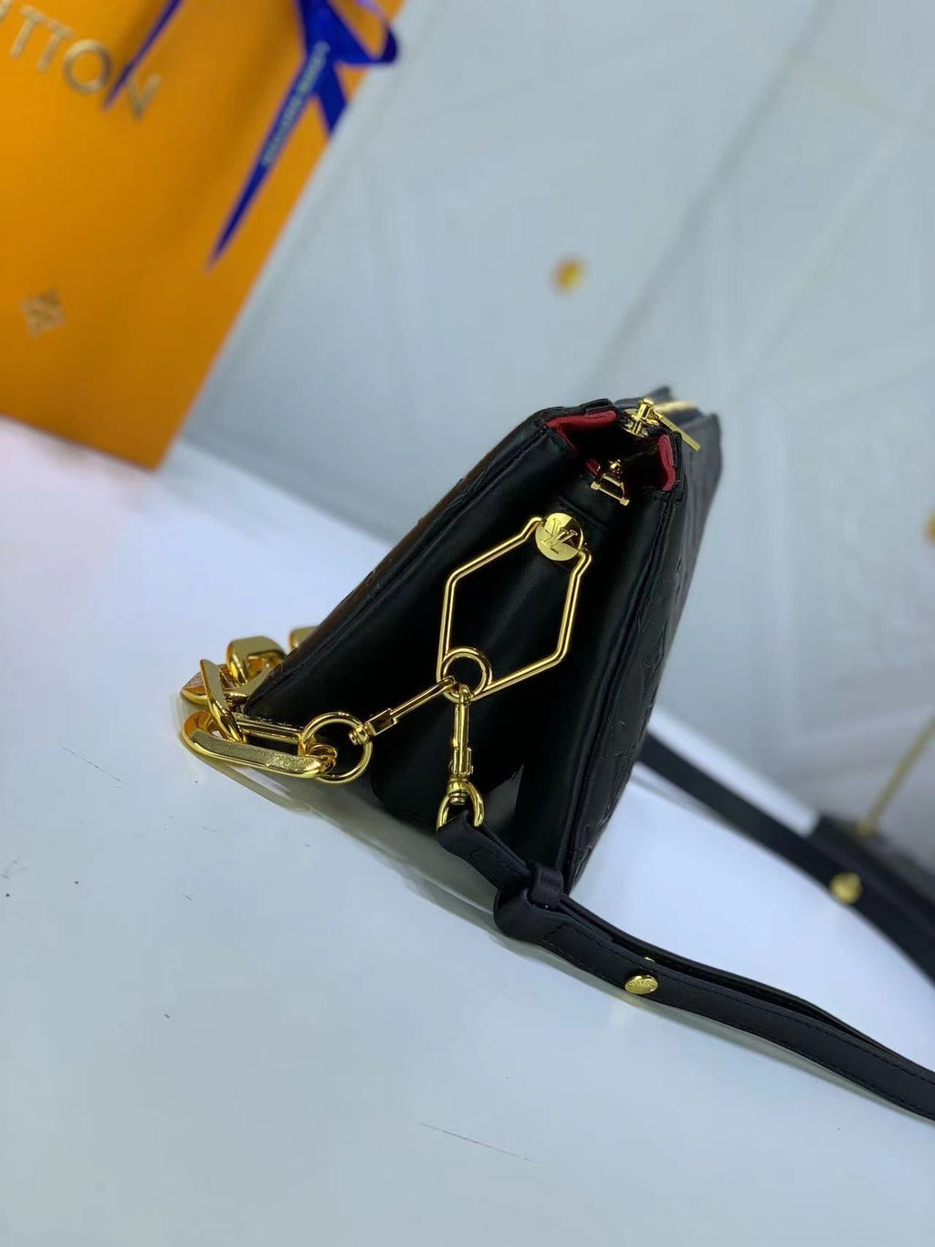 Elite Carryalls
