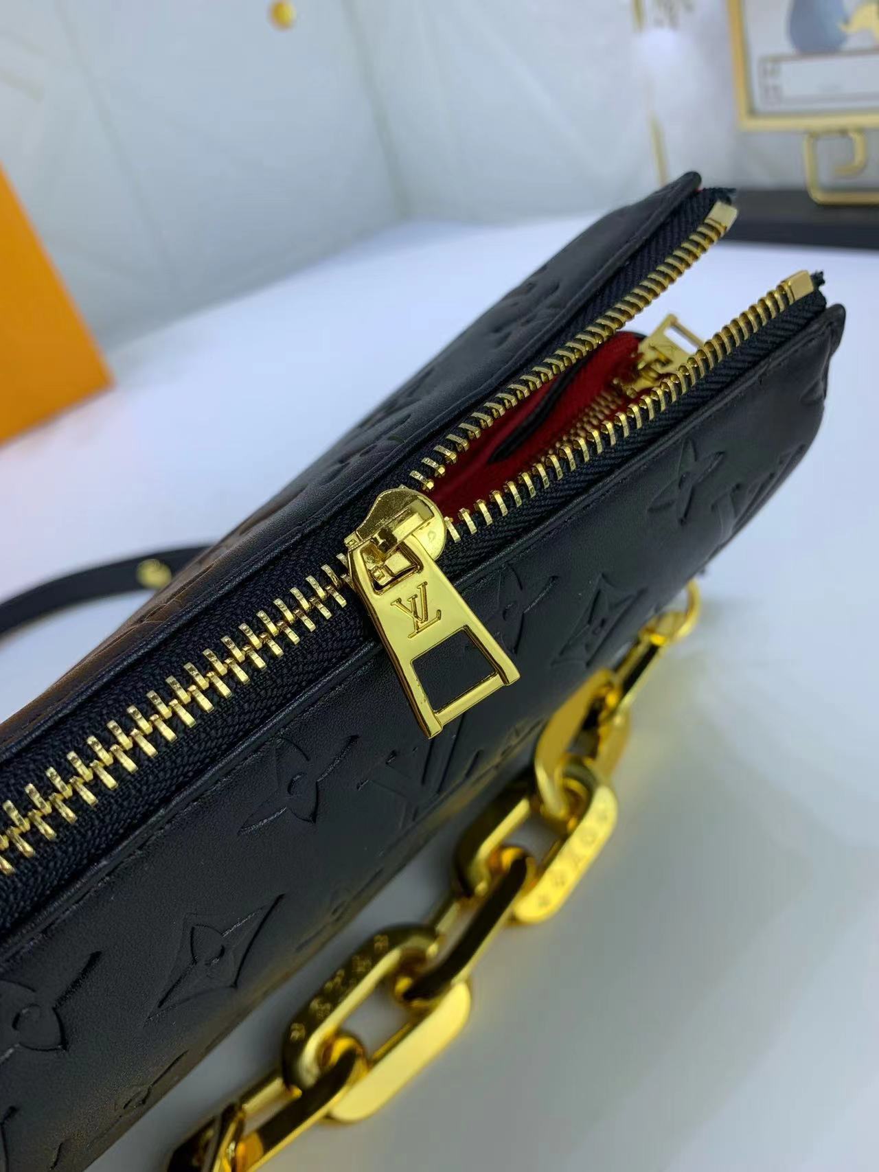 Elite Carryalls