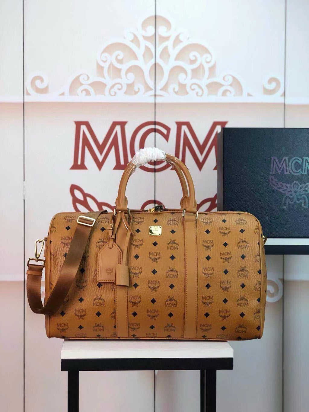Elite Carryalls