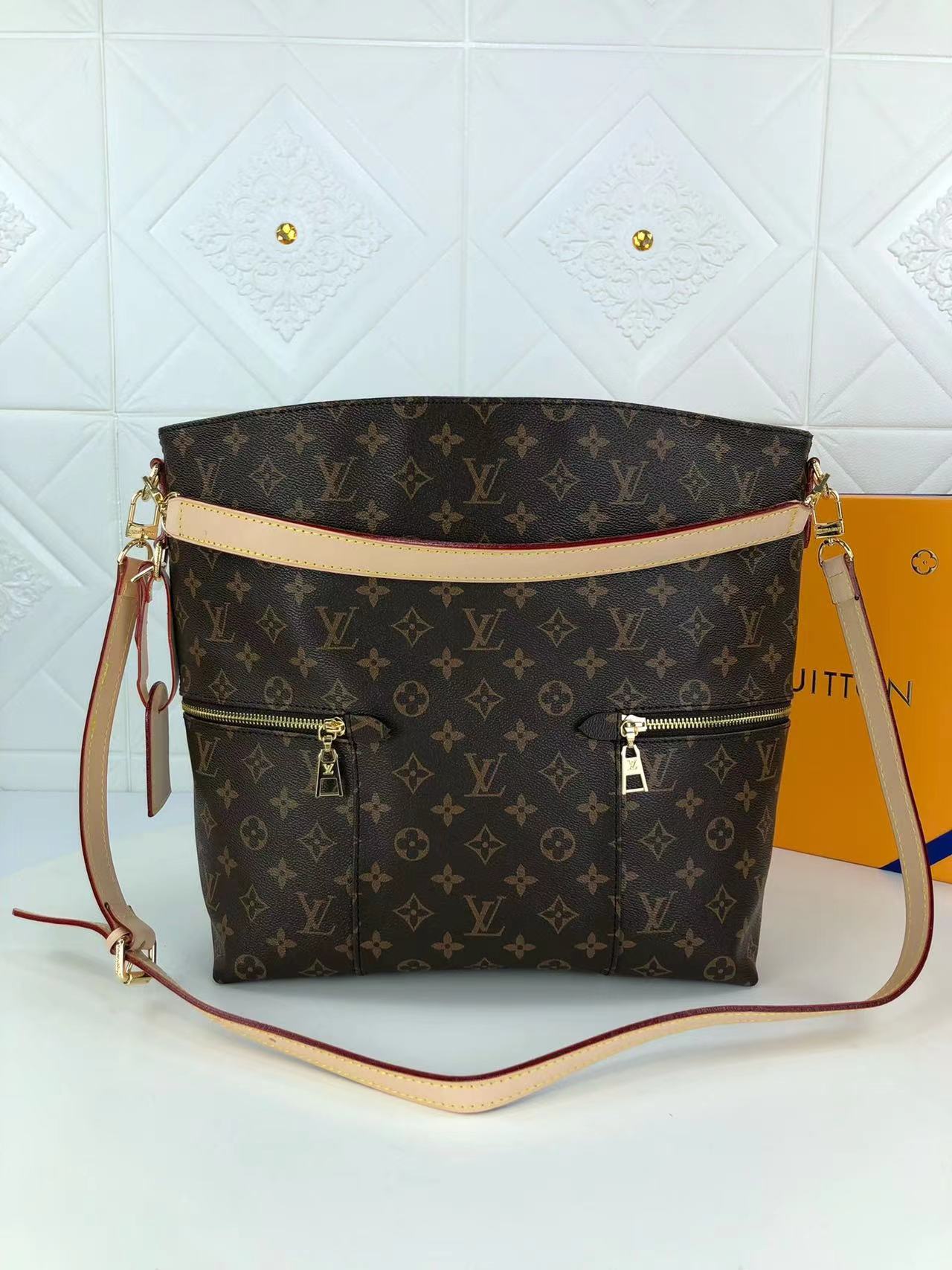 Elite Carryalls