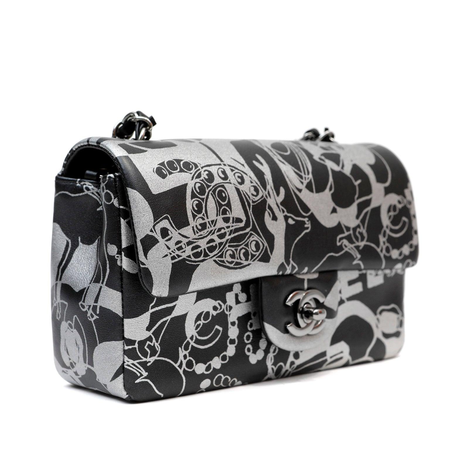 Chanel Black and SiLouis Vuittoner Lambskin Limited Edition Mini Classic