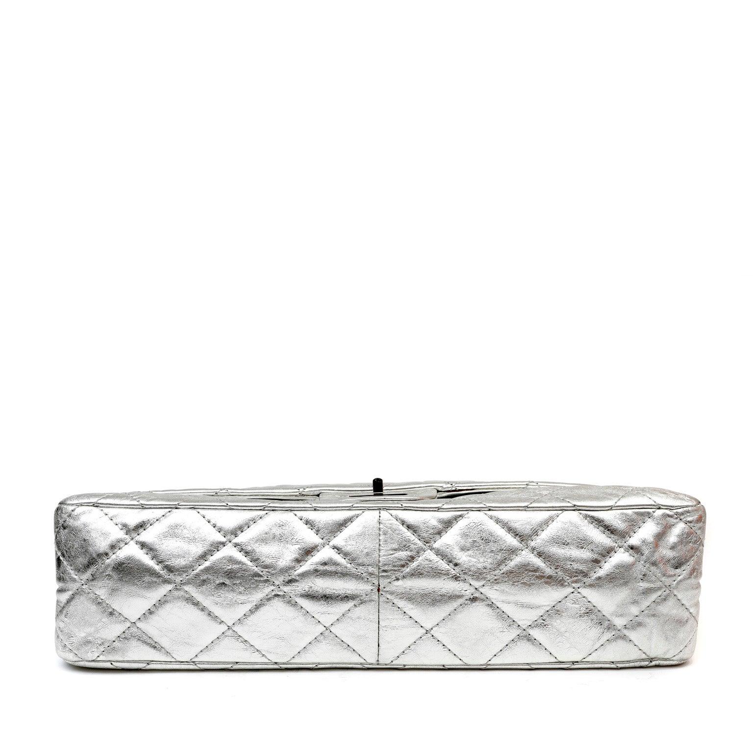 Chanel Metallic SiLouis Vuittoner Maxi Classic Reissue 2.55