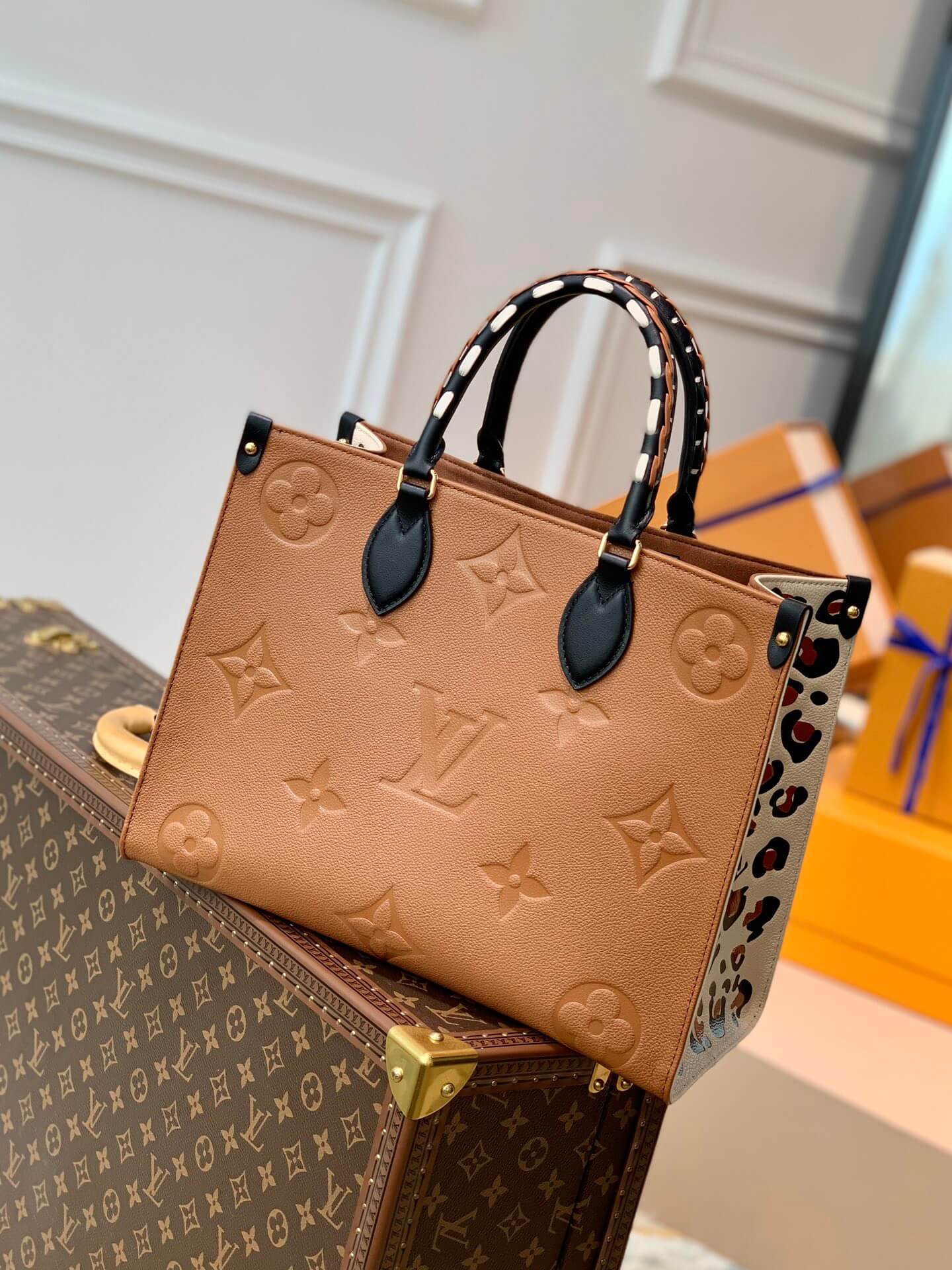 OnTheGo MM Bag Monogram Empreinte M58522 Brown