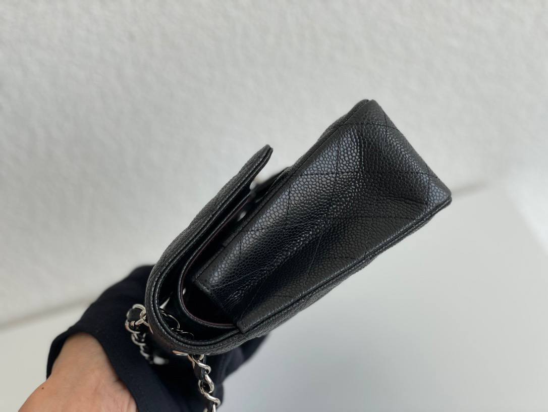 CHANEL small classic handbag Grained Calfskin & SiLouis Vuittoner-Tone Metal Black