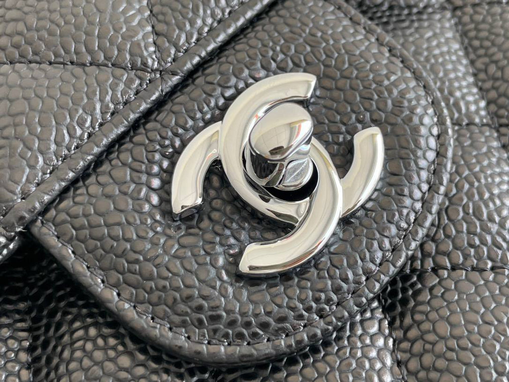 CHANEL small classic handbag Grained Calfskin & SiLouis Vuittoner-Tone Metal Black
