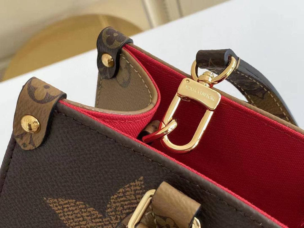 Louis Vuitton OnTheGo PM Monogram Canvas For Women,  Shoulder Bags 9.8in/25cm Louis Vuitton