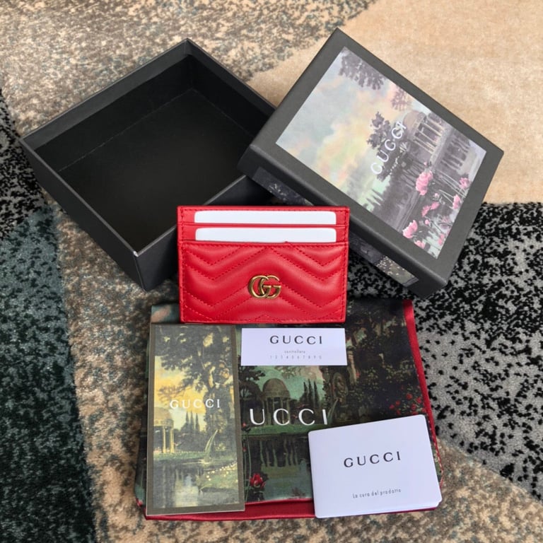 Gucci MARMONT CARD CASE 10CM RED 443127 DTD1T 6433