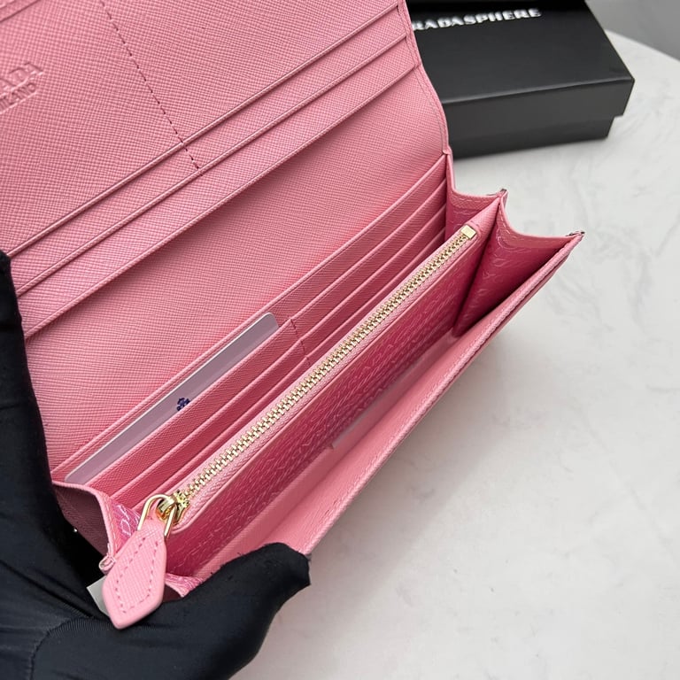 PR SAFFIANO LEATHER FLAP LONG WALLET PETAL PINK AND GOLD 19CM 1MH132 ZLP F0FZ3